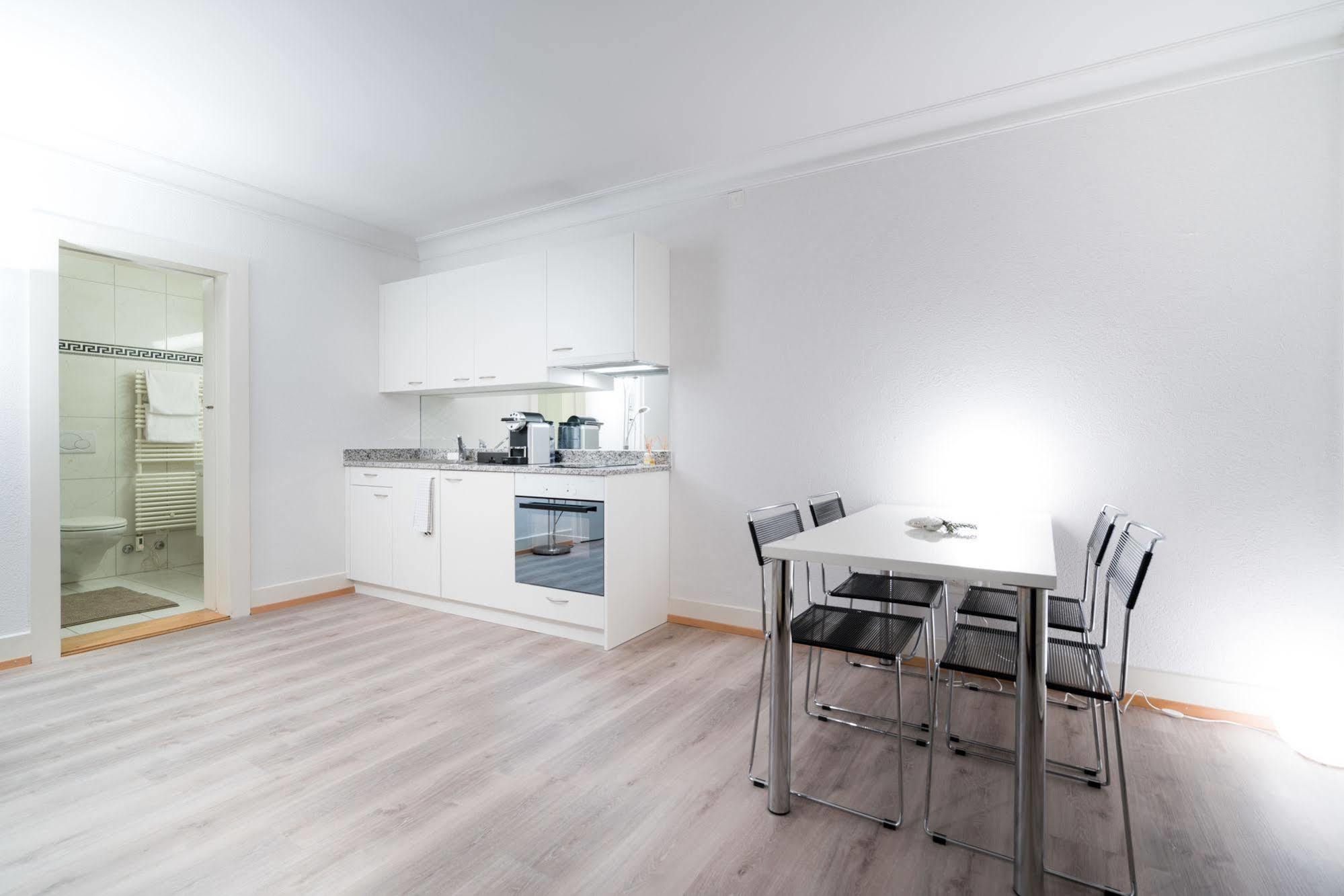 Top City Center Location By Airhome Цуг Экстерьер фото